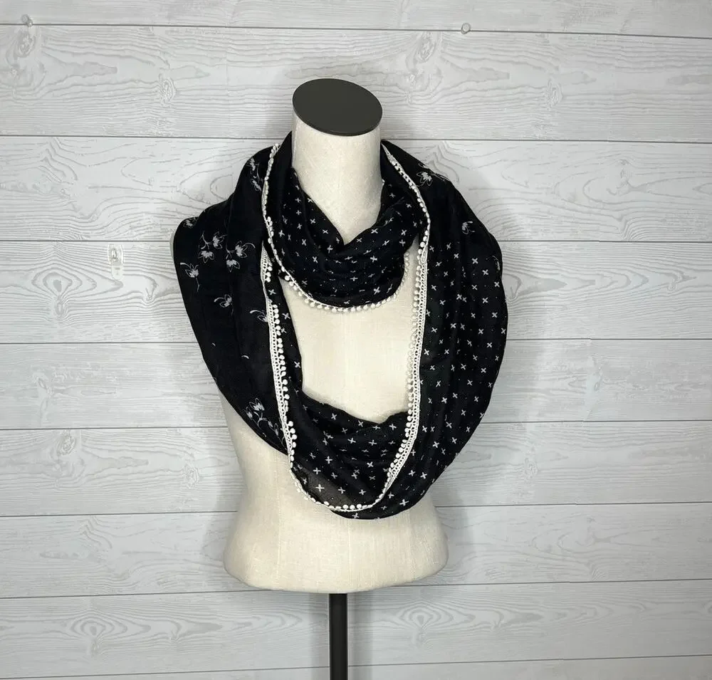 Loft black & white floral infinity scarf NWOT